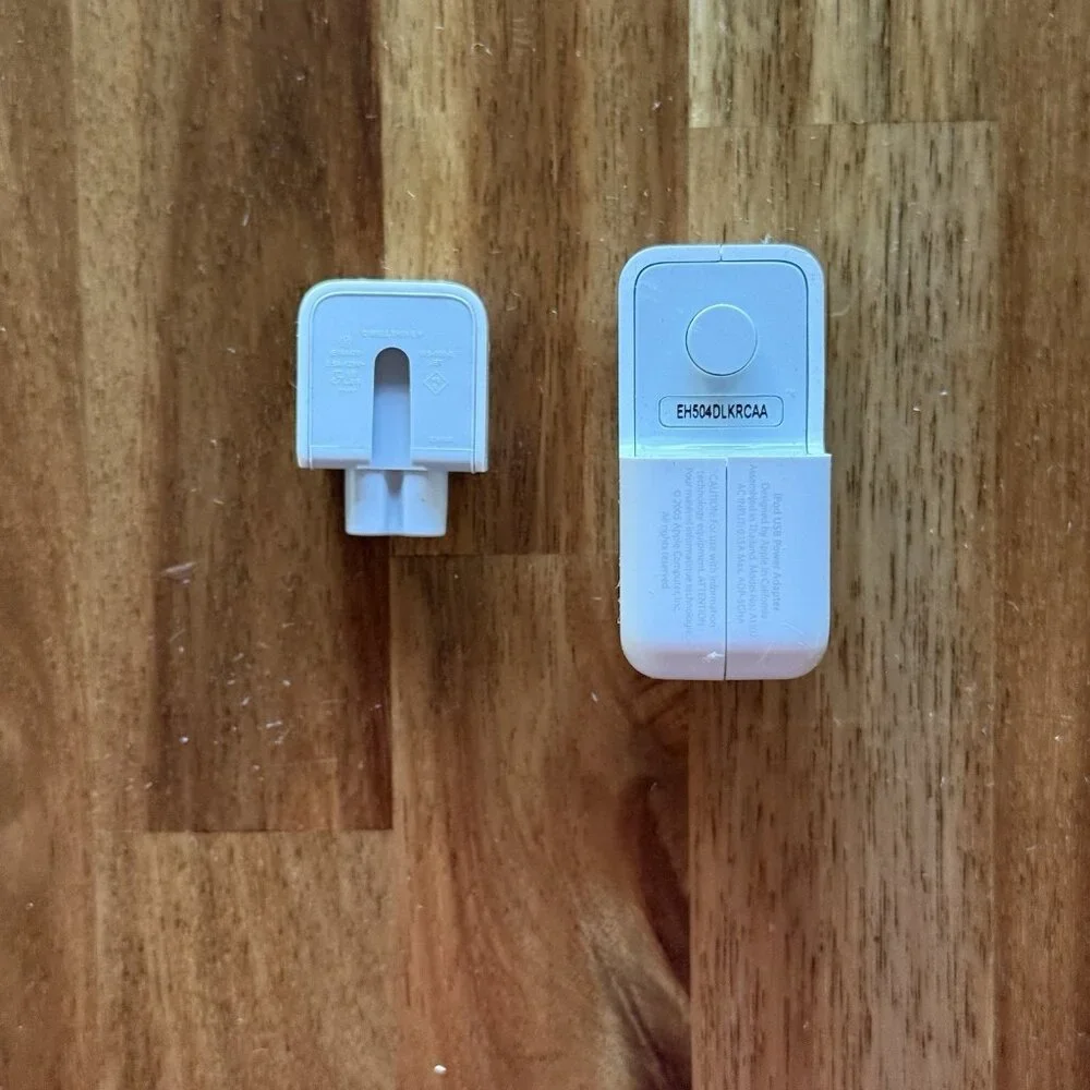 OEM Apple iPod USB Power Adapter Model A1102 For‎ iPod
